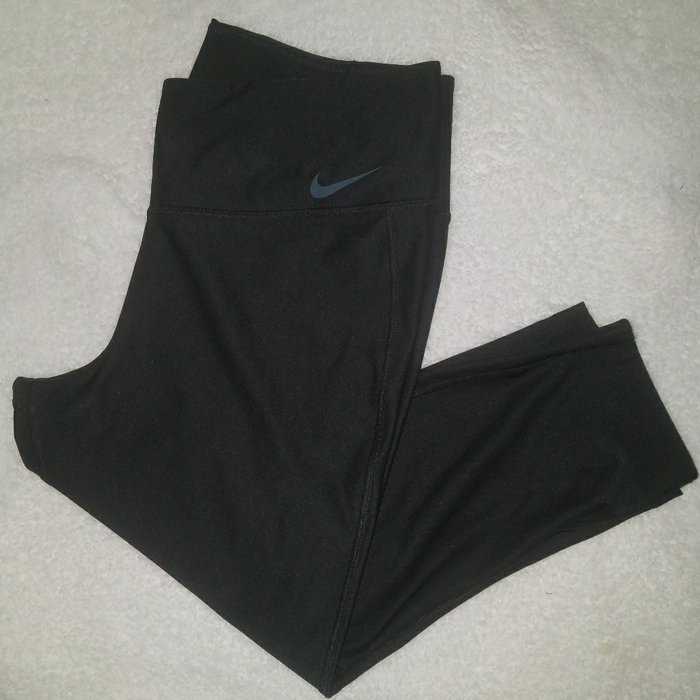 Nike Dri-Fit Capri Pants